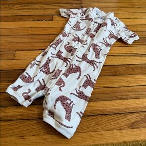 HannaAndersson Leopard Print shortie PJs